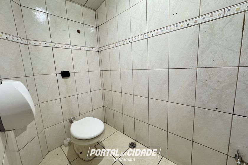 Sal&atilde;o Comercial para alugar - 95m&sup2; - Pr&oacute;ximo &agrave; Unipar Sede