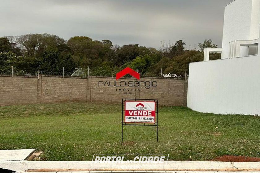 Terreno &agrave; venda - 324m&sup2; - Condom&iacute;nio Residencial Royal Garden