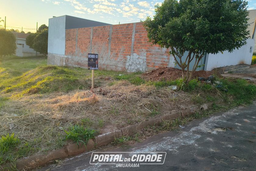 Terreno &agrave; venda - 171m&sup2; - Jardim Colorado