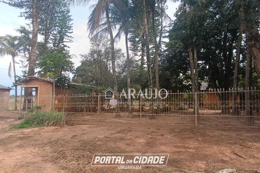 Ch&aacute;cara &agrave; venda - 1800m&sup2; - Saltinho do Oeste