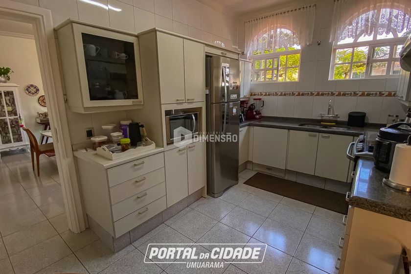 Casa &agrave; venda - 510m&sup2; - Zona II
