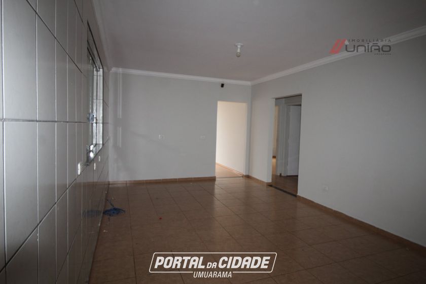 Casa &agrave; venda - 180m&sup2; - Zona V