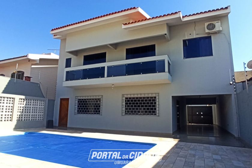 Sobrado &agrave; venda - 376m&sup2; - Zona I