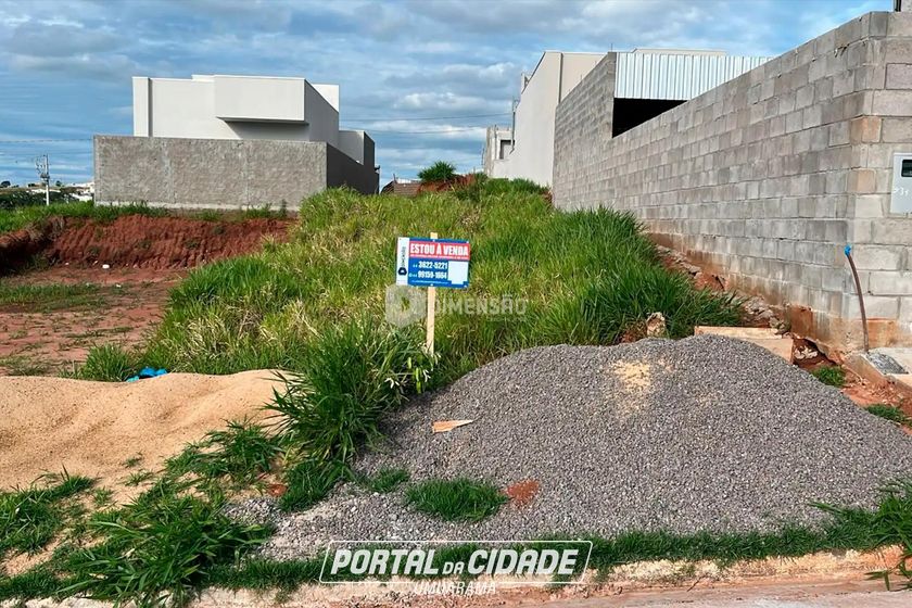 Terreno &agrave; venda - 140m&sup2; - Parque Riviera