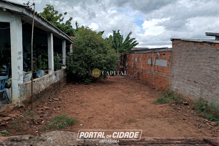 Terreno &agrave; venda - 180m&sup2; - Parque Danielle
