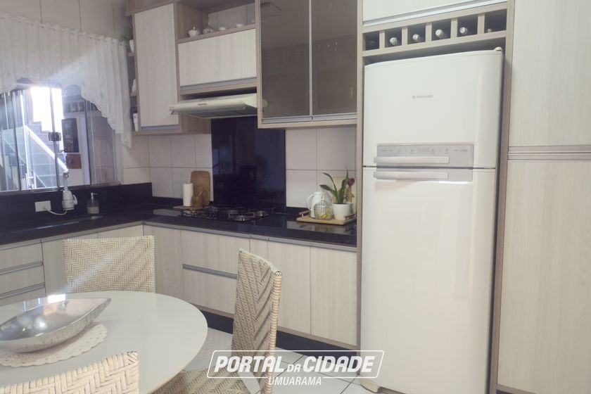 Casa &agrave; venda - 240m&sup2; - Parque Alto da Paran&aacute;