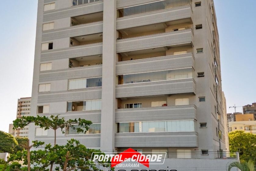 Sala Comercial &agrave; venda - 241m&sup2; - Zona I