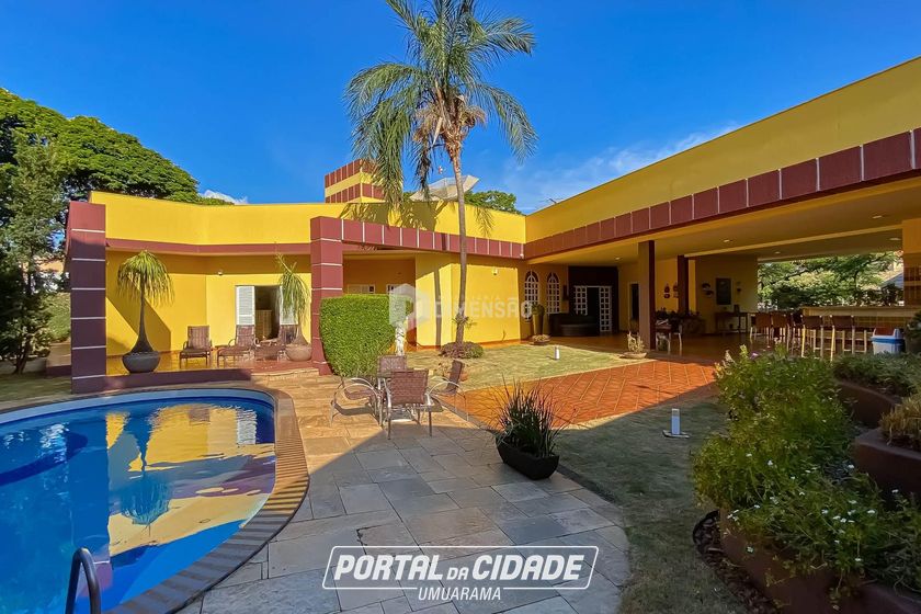 Casa &agrave; venda - 510m&sup2; - Zona II