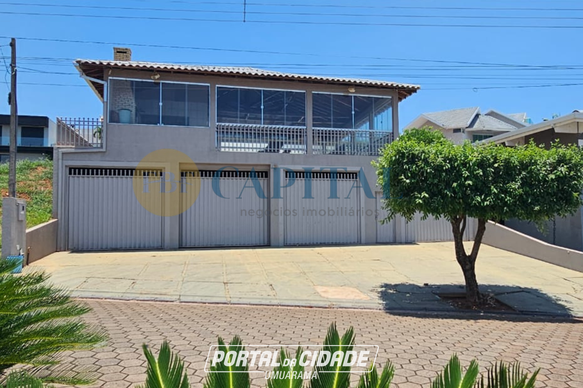 Casa &agrave; venda - 558m&sup2; - Centro