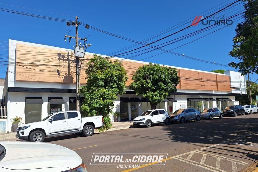 Sal&atilde;o Comercial para alugar - 243m&sup2; - Zona I