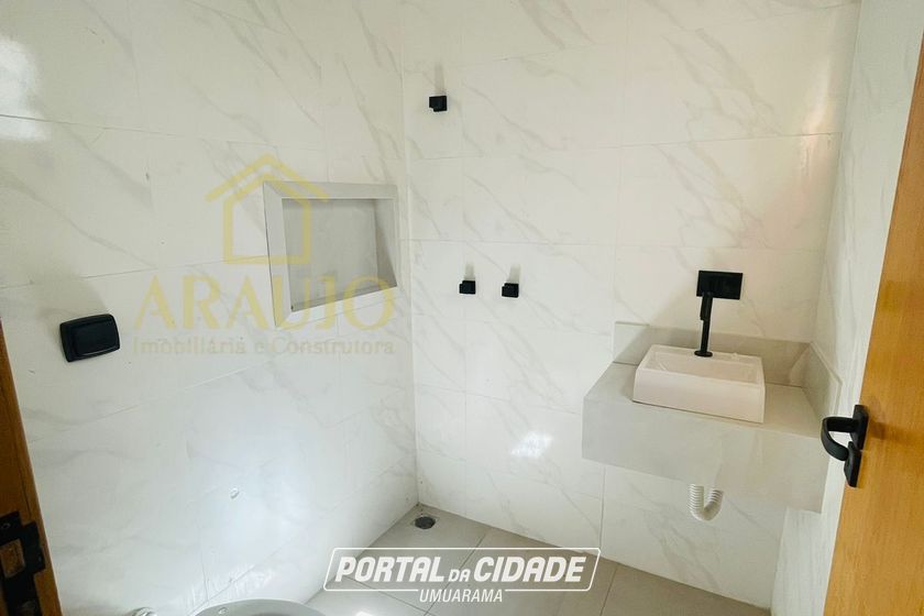 Casa &agrave; venda - 62m&sup2; - Jardim Sakai