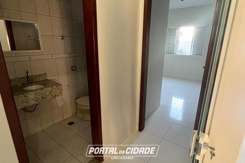 Casa para alugar - 100m&sup2; - Jardim Alphavile