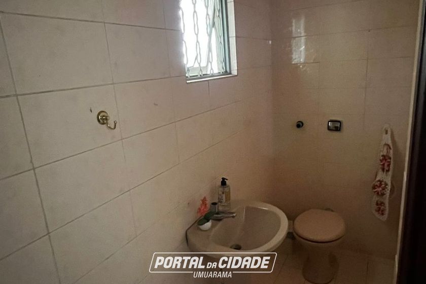 Sobrado para alugar - 241m&sup2; - Zona 1 A
