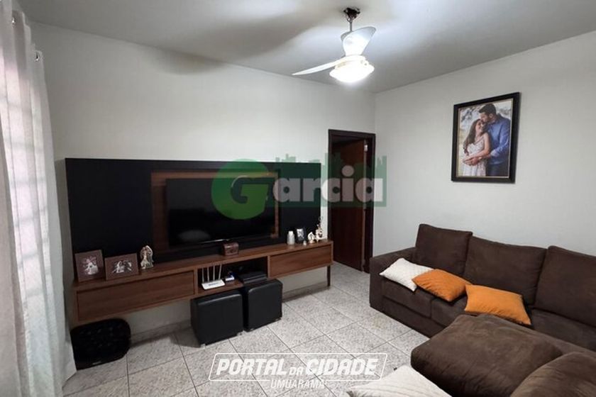 Sal&atilde;o Comercial &agrave; venda - 700m&sup2; - Zona VI
