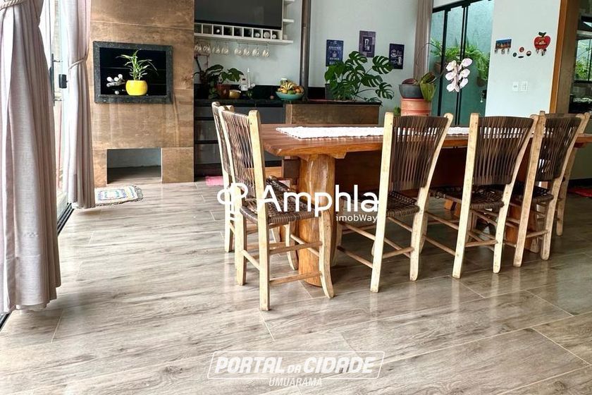 Casa &agrave; venda - 173m&sup2; - Centro