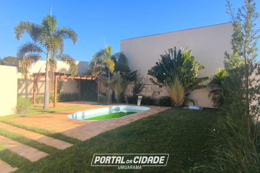 Casa &agrave; venda - 675m&sup2; - Centro