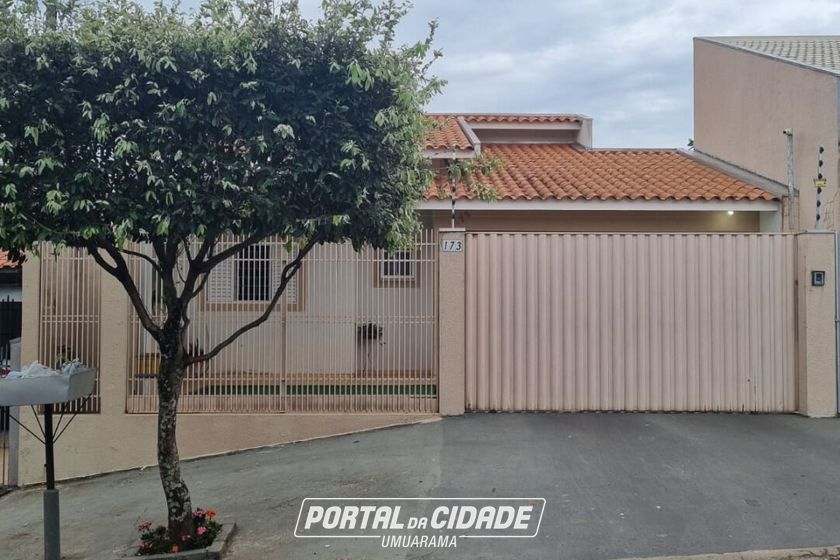 Casa &agrave; venda - 154m&sup2; - Centro