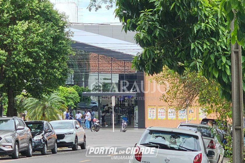 Terreno &agrave; venda - 490m&sup2; - Zona II