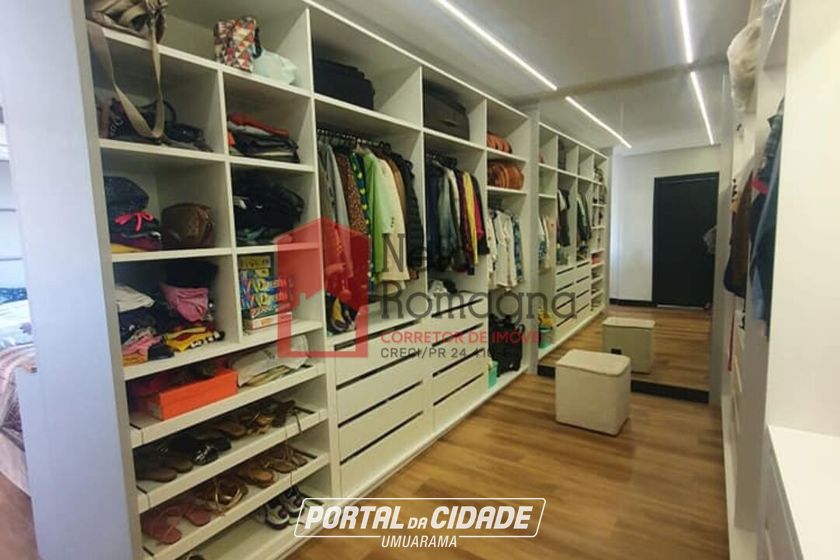 Casa &agrave; venda - 217m&sup2; - PAYSAGE ESSENZA CONDOM&Iacute;NIO