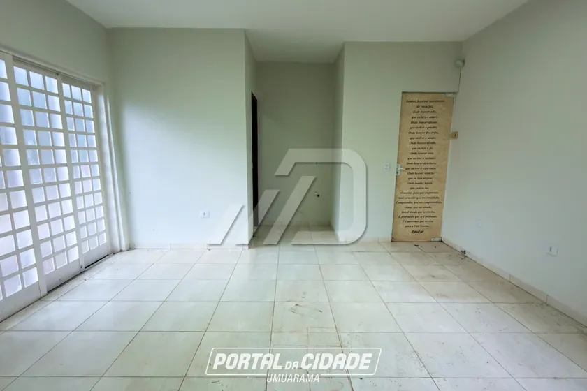 Sobrado &agrave; venda - 180m&sup2; - Zona I