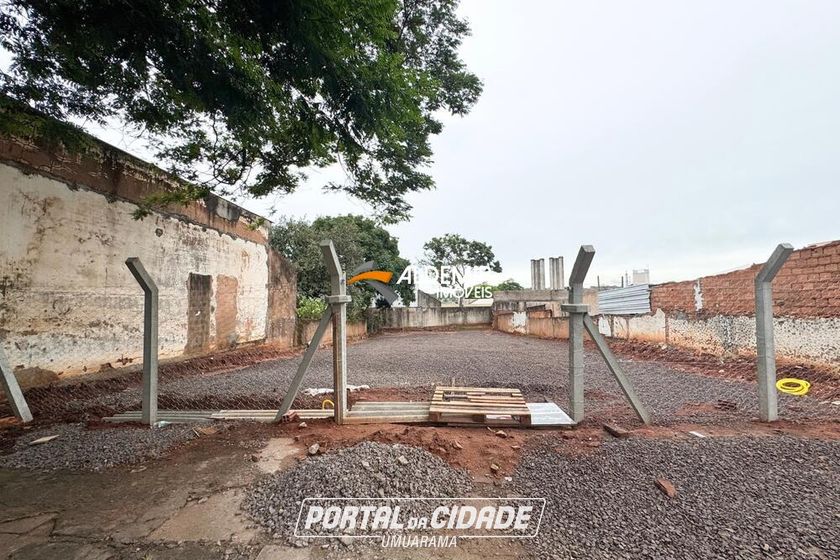 Terreno &agrave; venda - Zona I
