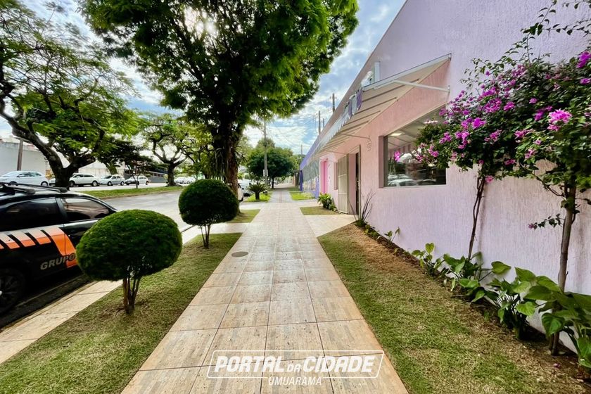 Casa &agrave; venda - 281m&sup2; - ZONA III