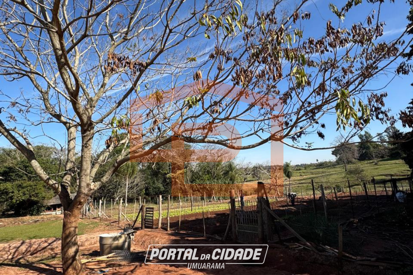 Ch&aacute;cara &agrave; venda - &Aacute;rea Rural