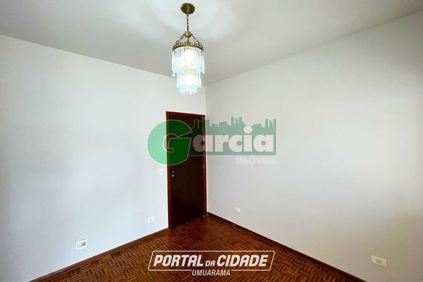 Casa &agrave; venda - 360m&sup2; - Jardim Harmonia