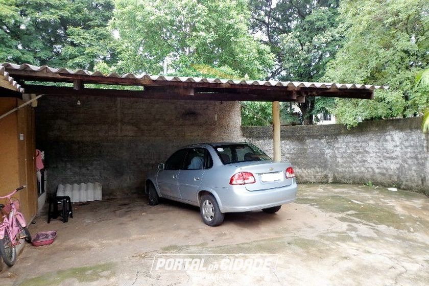 Casa &agrave; venda - 90m&sup2; - CONJUNTO RESIDENCIAL C&Oacute;RREGO LONGE