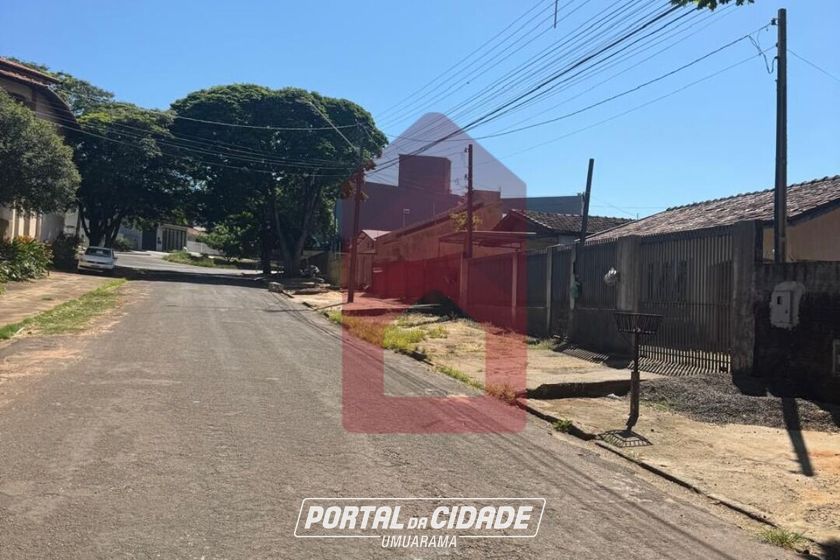 Terreno &agrave; venda - 245m&sup2; - Zona V
