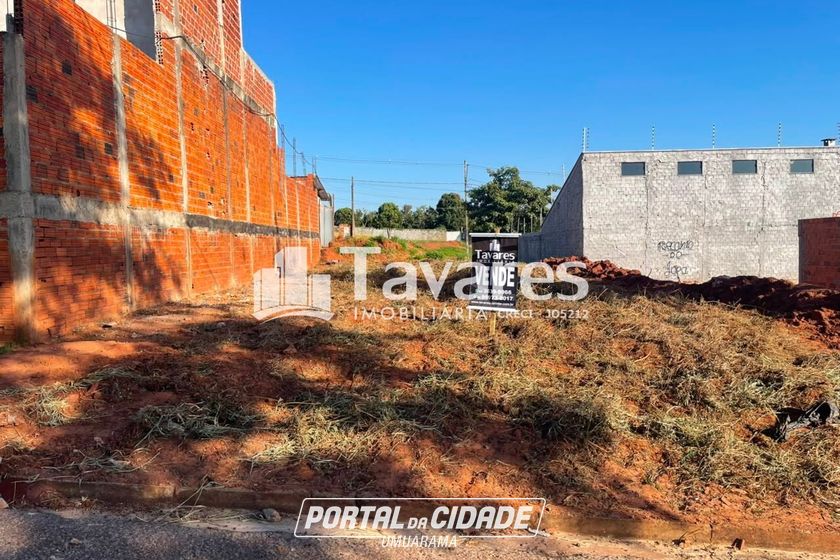 Terreno &agrave; venda - 214m&sup2; - Jardim Aeroporto