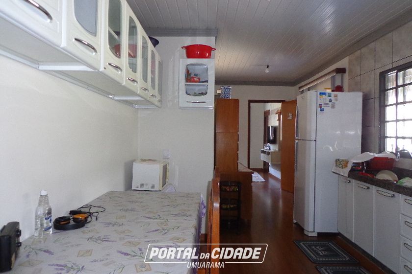 Casa &agrave; venda - 202m&sup2; - Zona Armazem