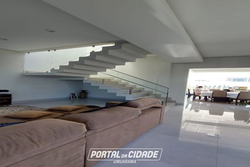 Sobrado &agrave; venda - Zona VII