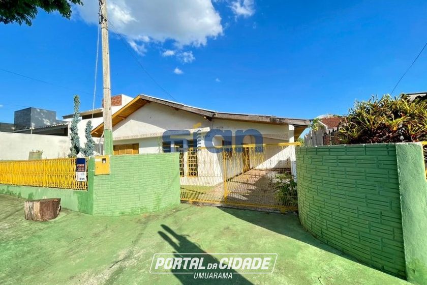 Casa &agrave; venda - 490m&sup2; - Zona VII