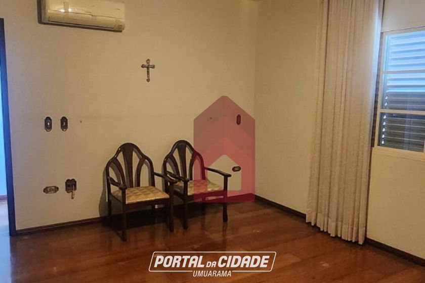 Casa para alugar - 332m&sup2; - Zona I