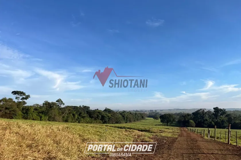 Ch&aacute;cara &agrave; venda - &Aacute;rea Rural de Umuarama