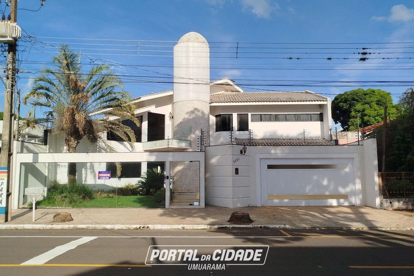 Casa &agrave; venda - 406m&sup2; - Zona II