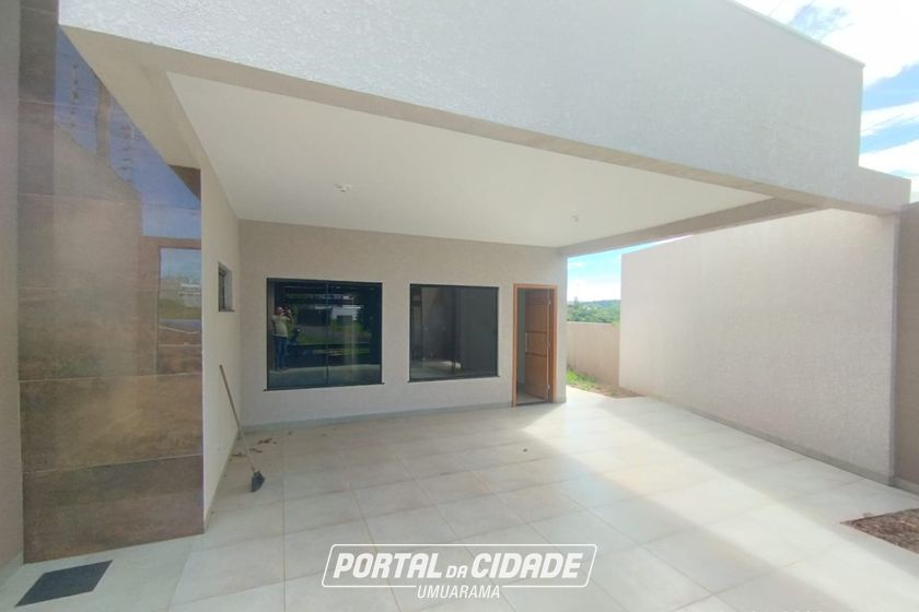 Casa &agrave; venda - 132m&sup2; - Jardim Azal&eacute;ia