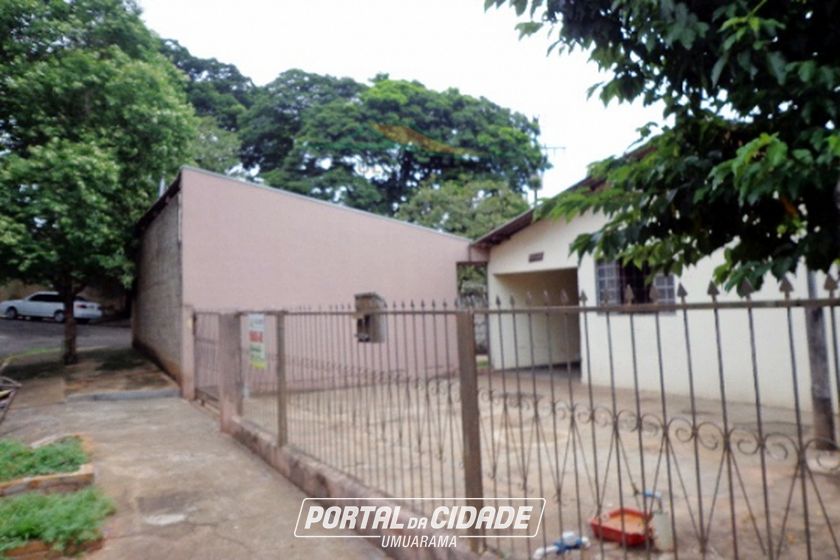 Casa &agrave; venda - 90m&sup2; - CONJUNTO RESIDENCIAL C&Oacute;RREGO LONGE