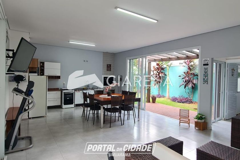 Casa &agrave; venda - 204m&sup2; - JARDIM PANCERA
