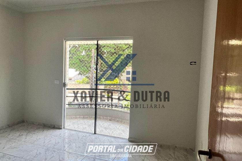 Sobrado &agrave; venda - 200m&sup2; - Zona II