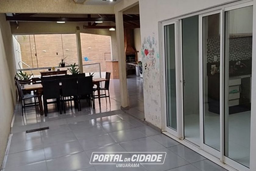 Sobrado &agrave; venda - 233m&sup2; - Zona I