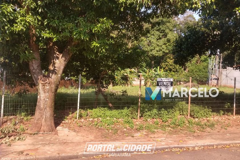 Terreno &agrave; venda - 708m&sup2; - Zona III