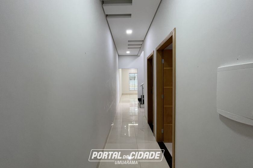 Casa para alugar - 252m&sup2; - ZONA VII
