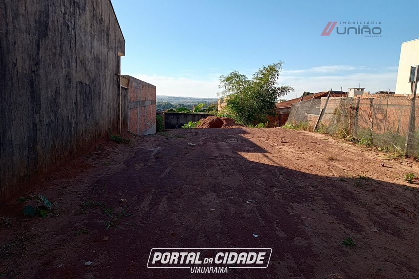 Terreno &agrave; venda - 210m&sup2; - Jardim Oriente