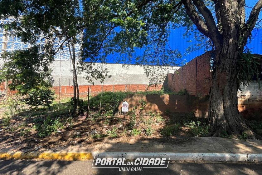 Terreno &agrave; venda - 182m&sup2; - PARQUE DAS LARANJEIRAS