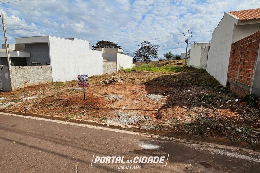 Terreno &agrave; venda - 250m&sup2; - Jardim Thereza