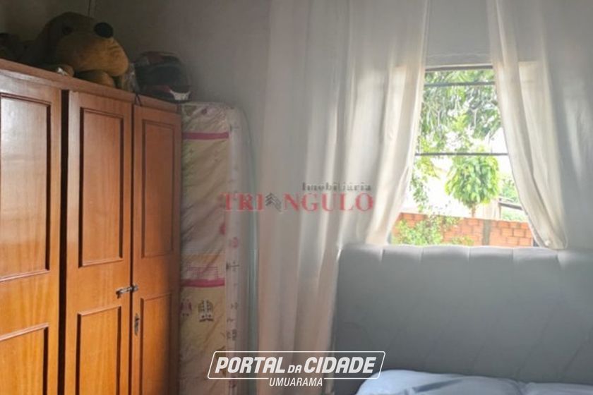 Casa &agrave; venda - 75m&sup2; - CONJUNTO RESIDENCIAL CORREGO LONGE