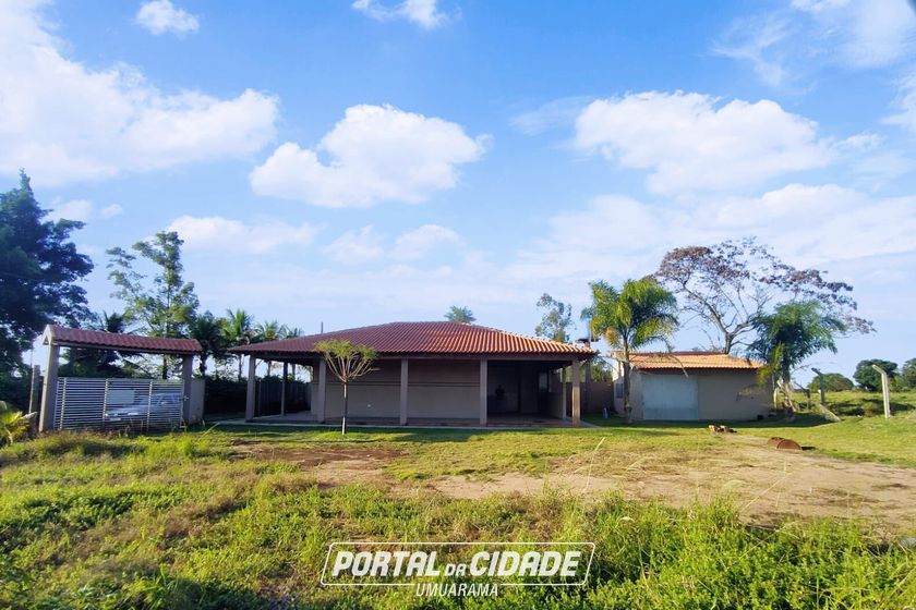 Ch&aacute;cara &agrave; venda - 2000m&sup2; - Gleba Figueira