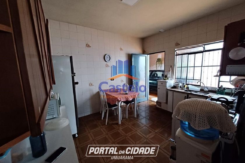 Sala Comercial &agrave; venda - 200m&sup2; - Zona III